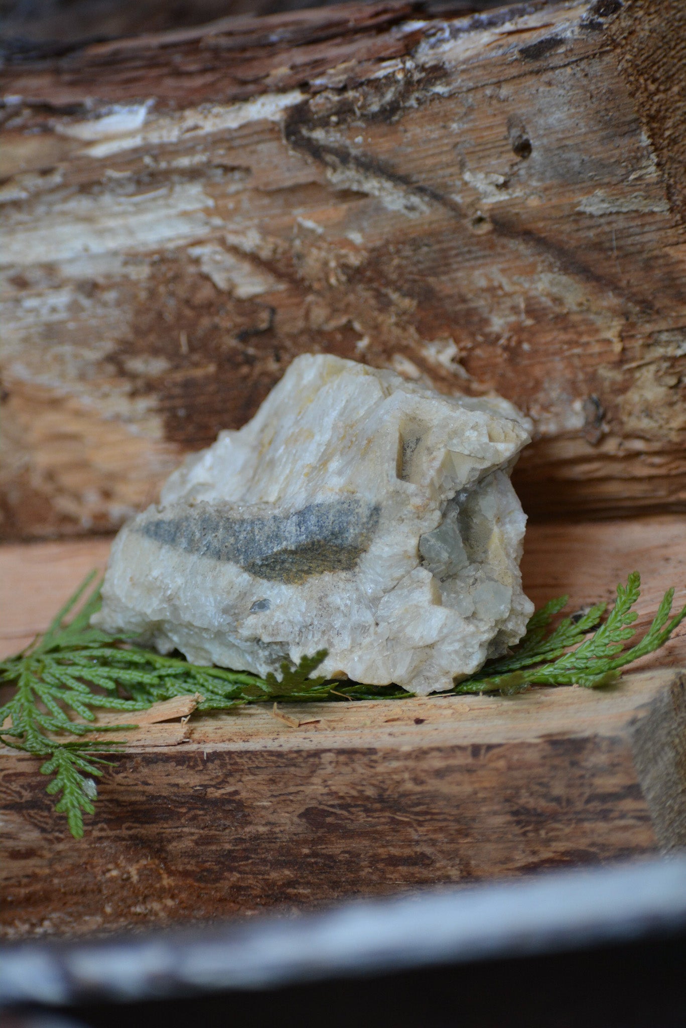 Flourite with Quartz crystal