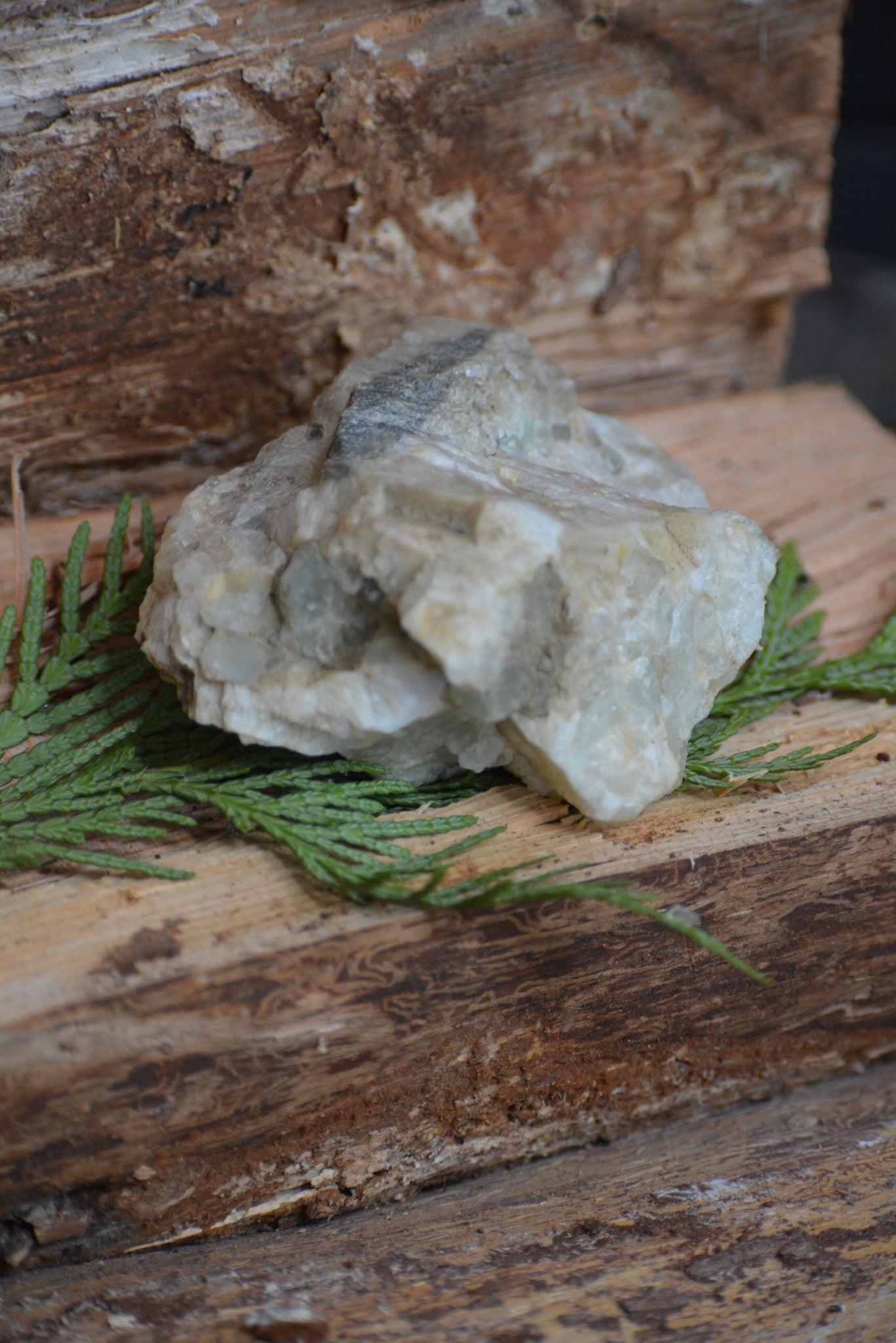 Flourite with Quartz crystal