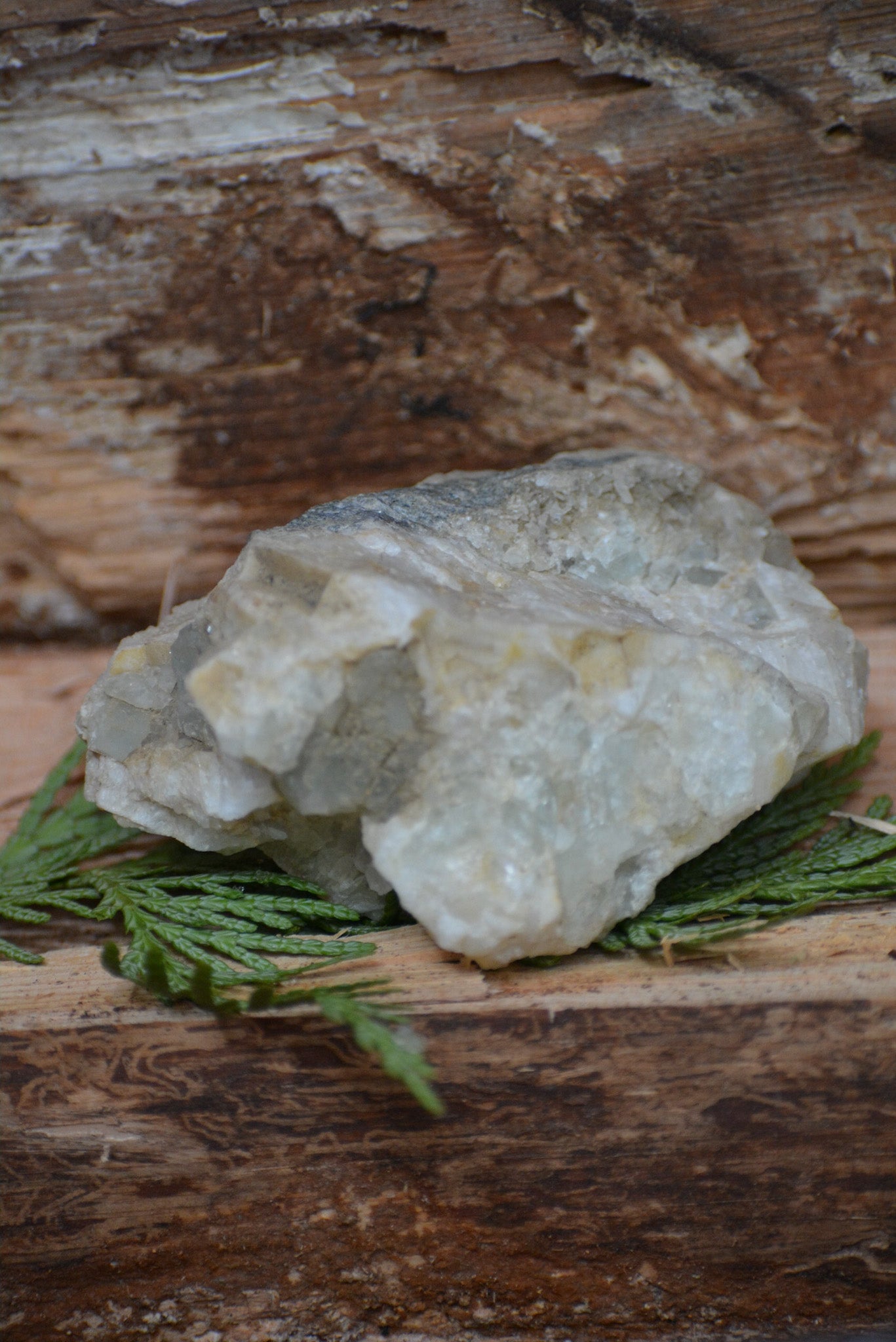 Flourite with Quartz crystal